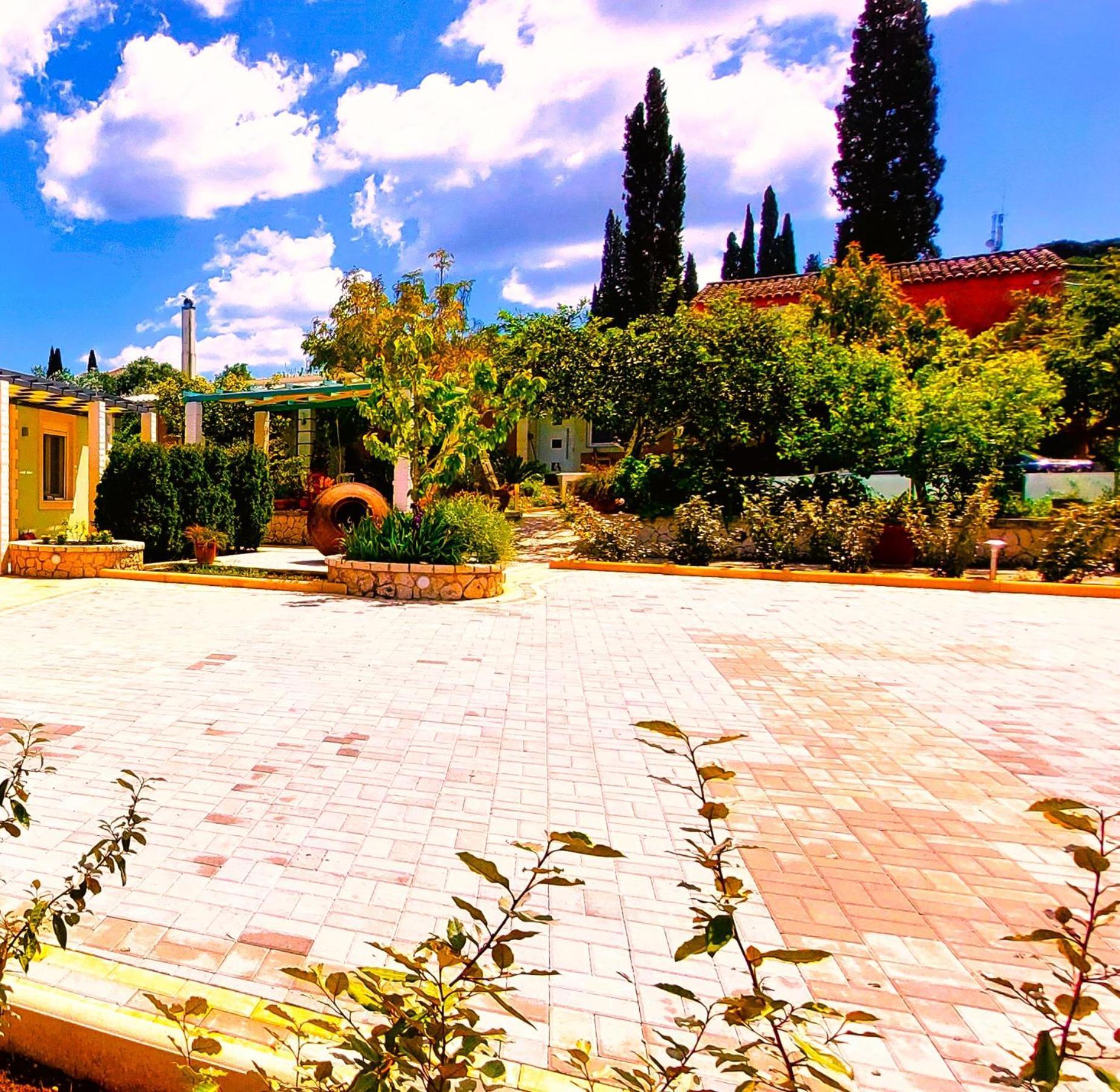 Iris Apartment Near Corfu Town Kontokali Exterior foto